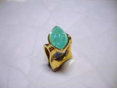 Ringe mit Edelsteinen