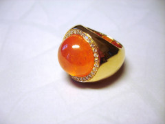 Ringe mit Edelsteinen